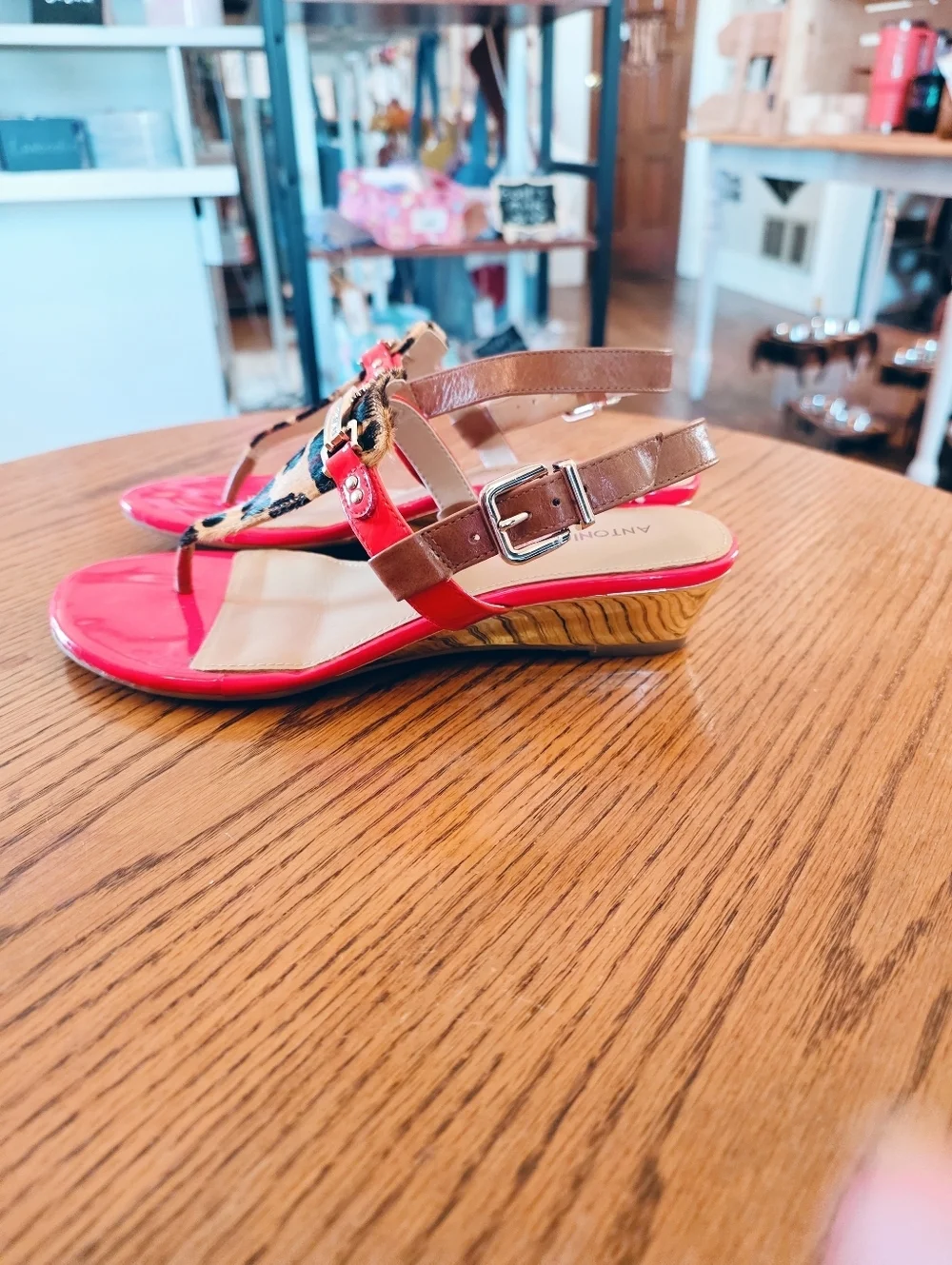 Antonio Melani Leopard Calf Hair Red Patent Sandals 6.5 Gold 1.5